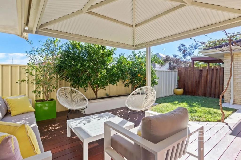 2/54 Stewart St, Scarborough, WA 6019