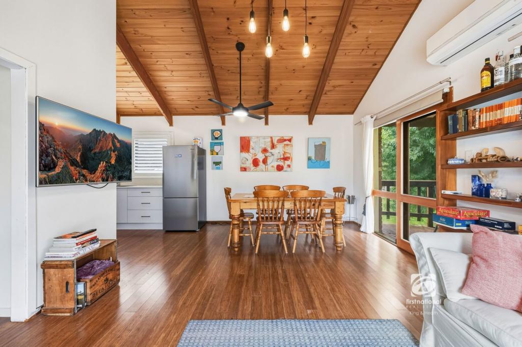 8 Adsal Ct, Metung, VIC 3904