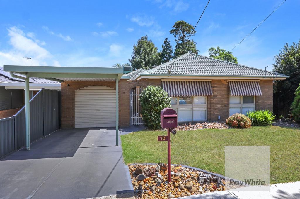 10 Oldfield Gr, Gladstone Park, VIC 3043