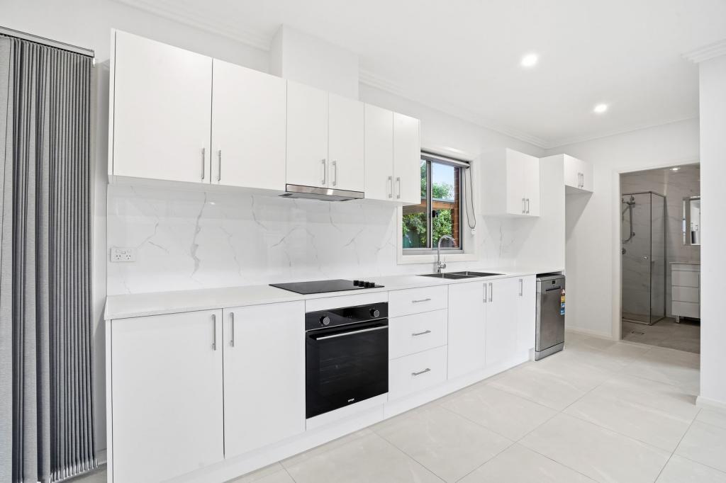 9a Summer Hill Pl, St Clair, NSW 2759