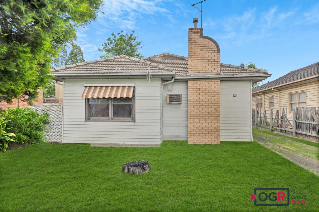 121 KEON PDE, RESERVOIR, VIC 3073