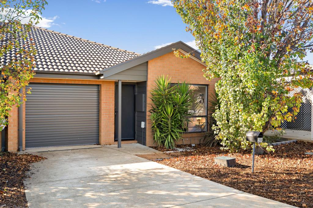 28 Audrey Cahn St, Macgregor, ACT 2615