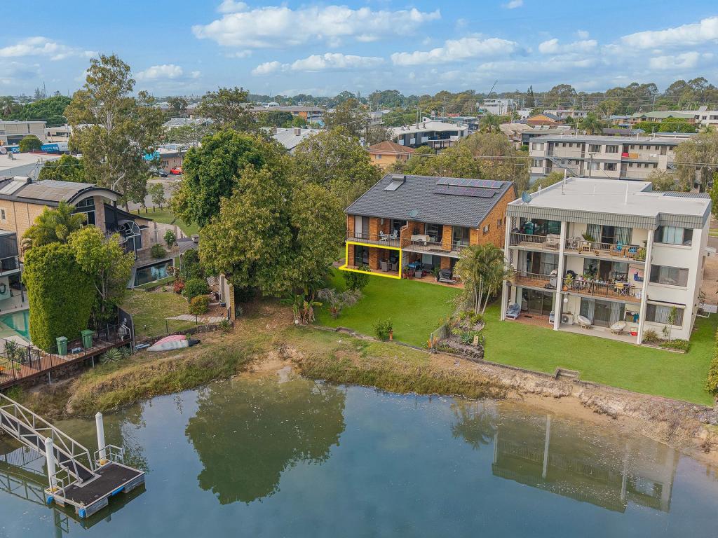 2/10 Pangarinda Pl, Mooloolaba, QLD 4557