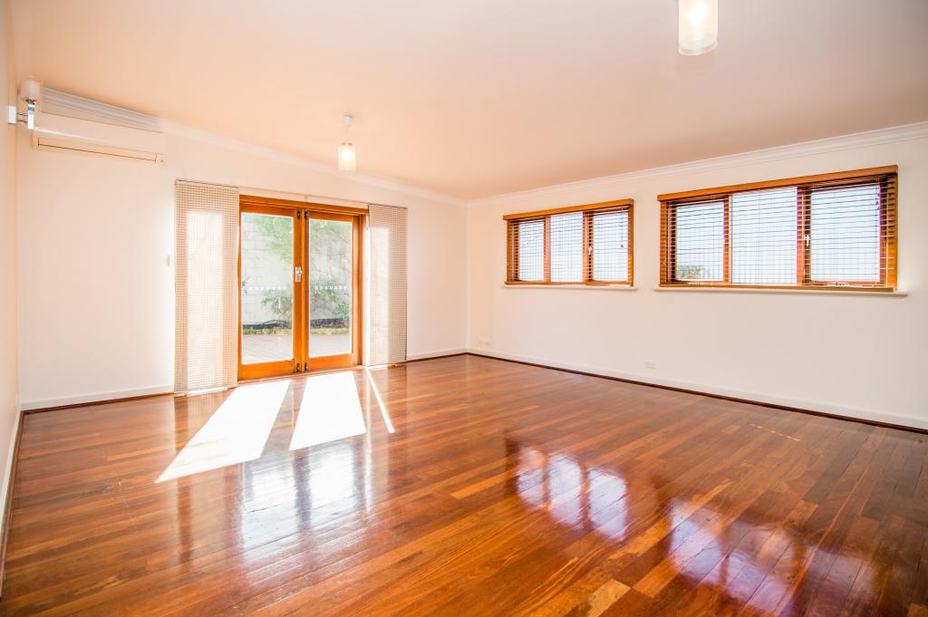 6 Newmarket St, Beaconsfield, WA 6162