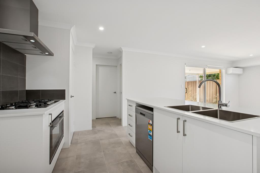 4 Citrine Way, Karnup, WA 6176