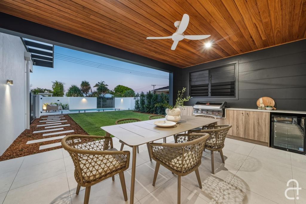 6 Coonang Cres, Warana, QLD 4575