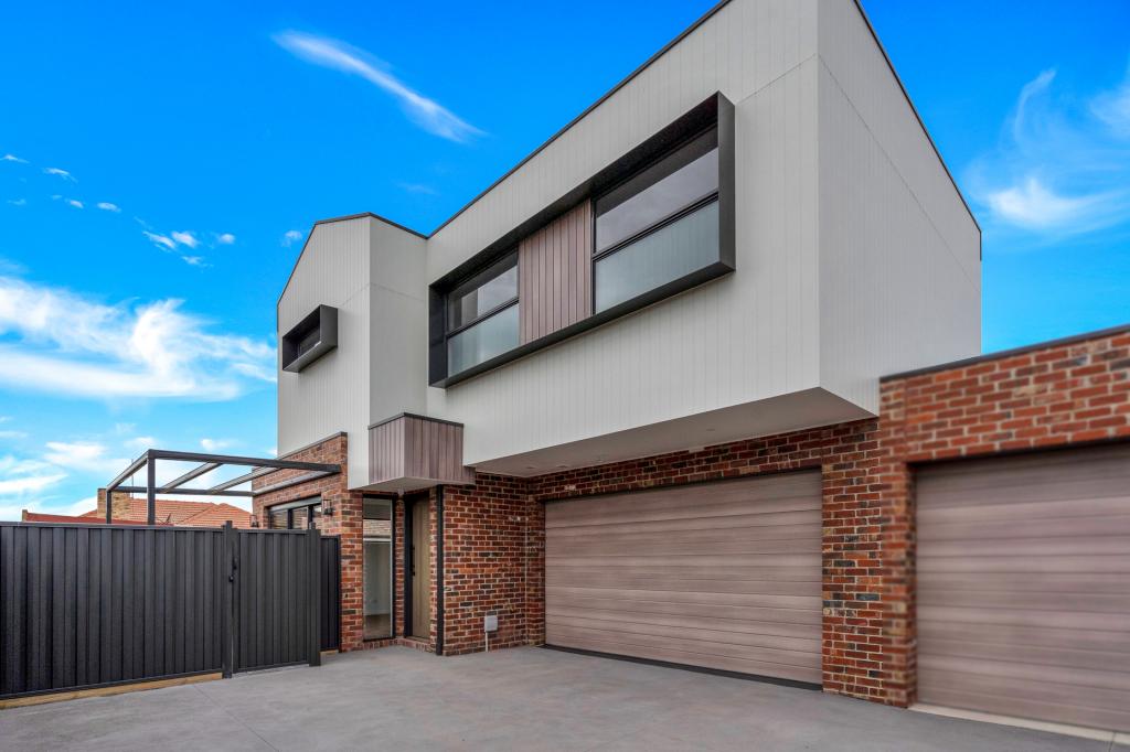 2/694 Gilbert Rd, Reservoir, VIC 3073