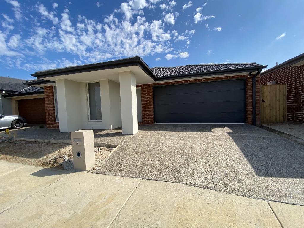 9 Boyce Cct, Clyde North, VIC 3978