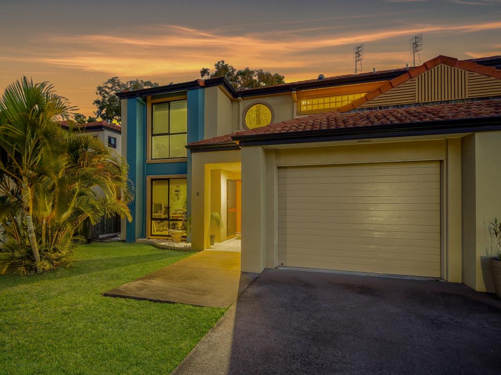 6/2 Barnstaple St, Torquay, QLD 4655
