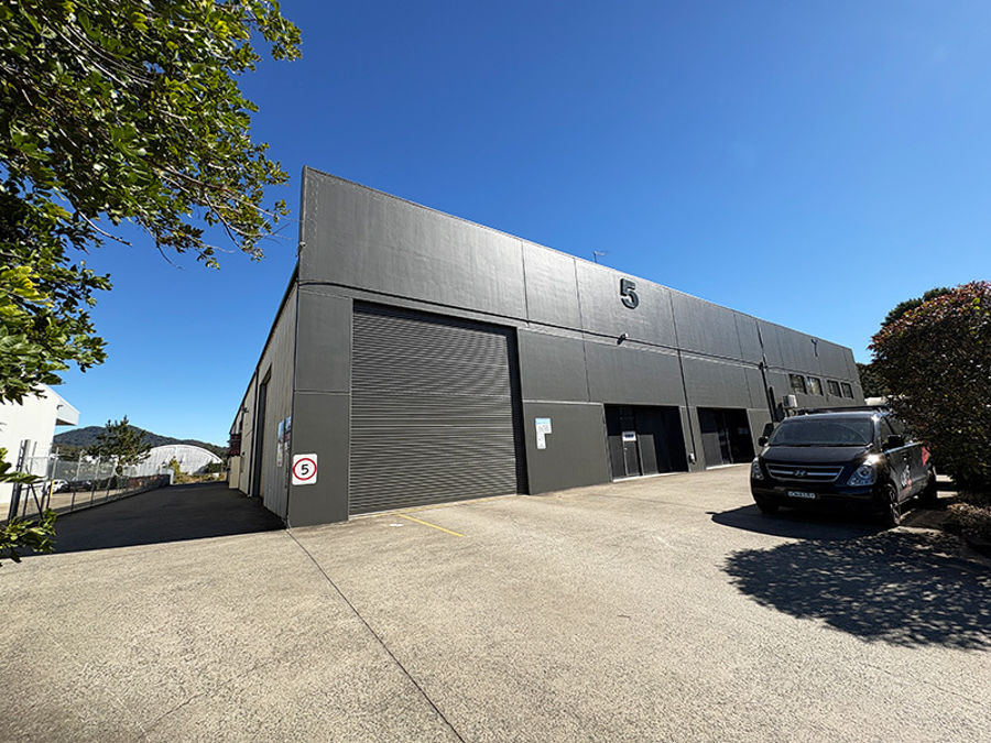 Unit 1/5 Elswick Pl, North Boambee Valley, NSW 2450