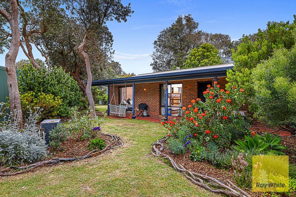 9 Wattle Ct, Sandy Point, VIC 3959