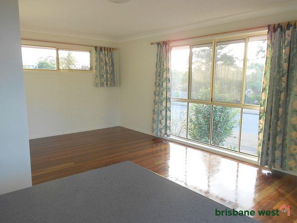 94 B Church Rd, Bellbowrie, QLD 4070