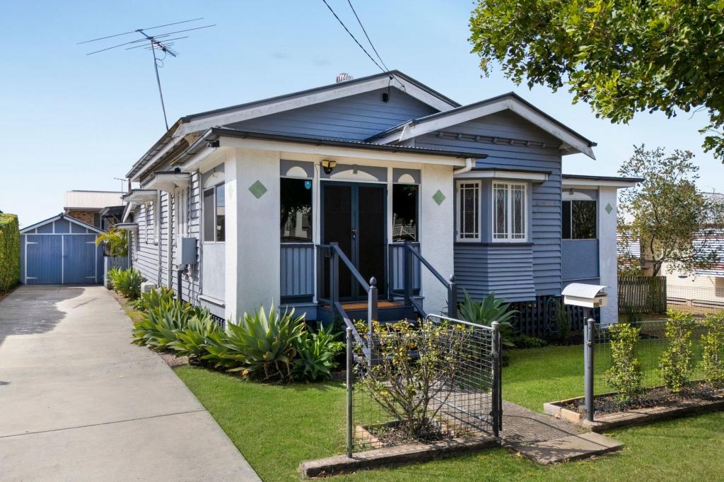 16 Sloman St, Booval, QLD 4304