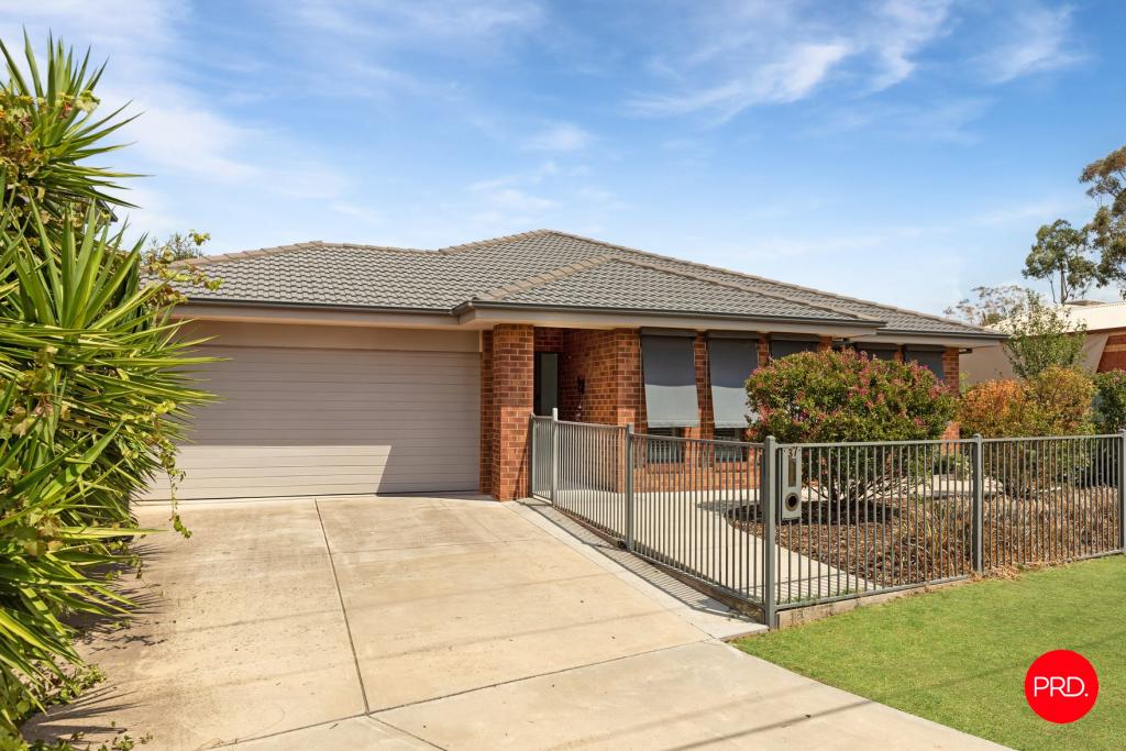 37 Pallett St, Golden Square, VIC 3555