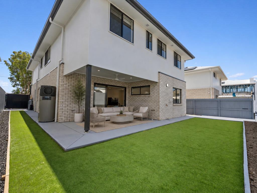 18 Gross Ave, Hemmant, QLD 4174
