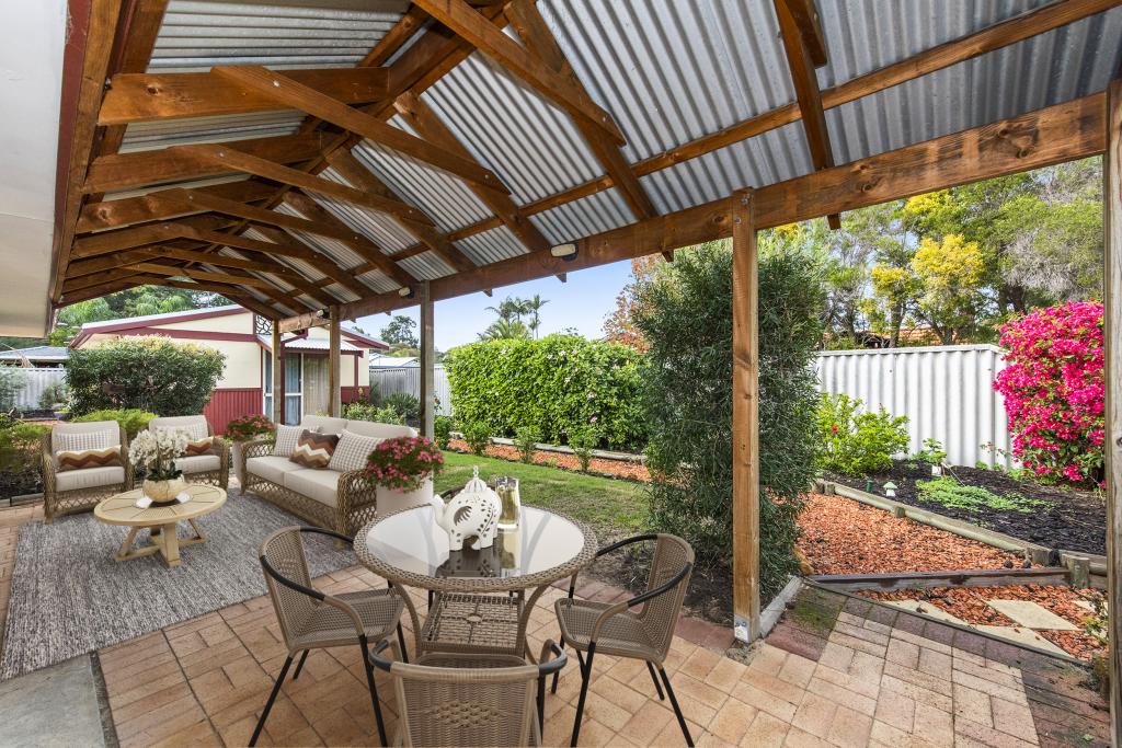 42 Blackadder Rd, Swan View, WA 6056