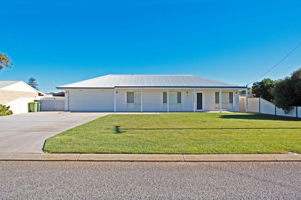 4 Cormorant Ct, Jurien Bay, WA 6516