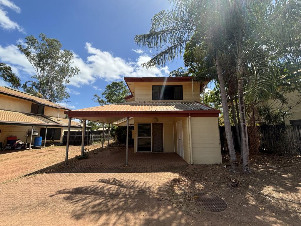 7 BOMBAX CT, NANUM, QLD 4874