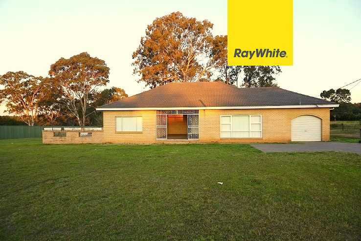 313 Bensley Rd, Ingleburn, NSW 2565