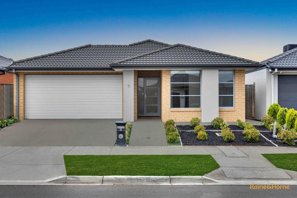 9 CHERISH DR, TARNEIT, VIC 3029