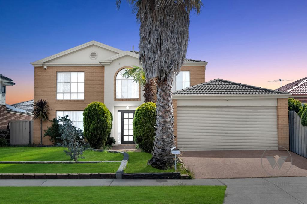 39 Cambridge Cres, Roxburgh Park, VIC 3064