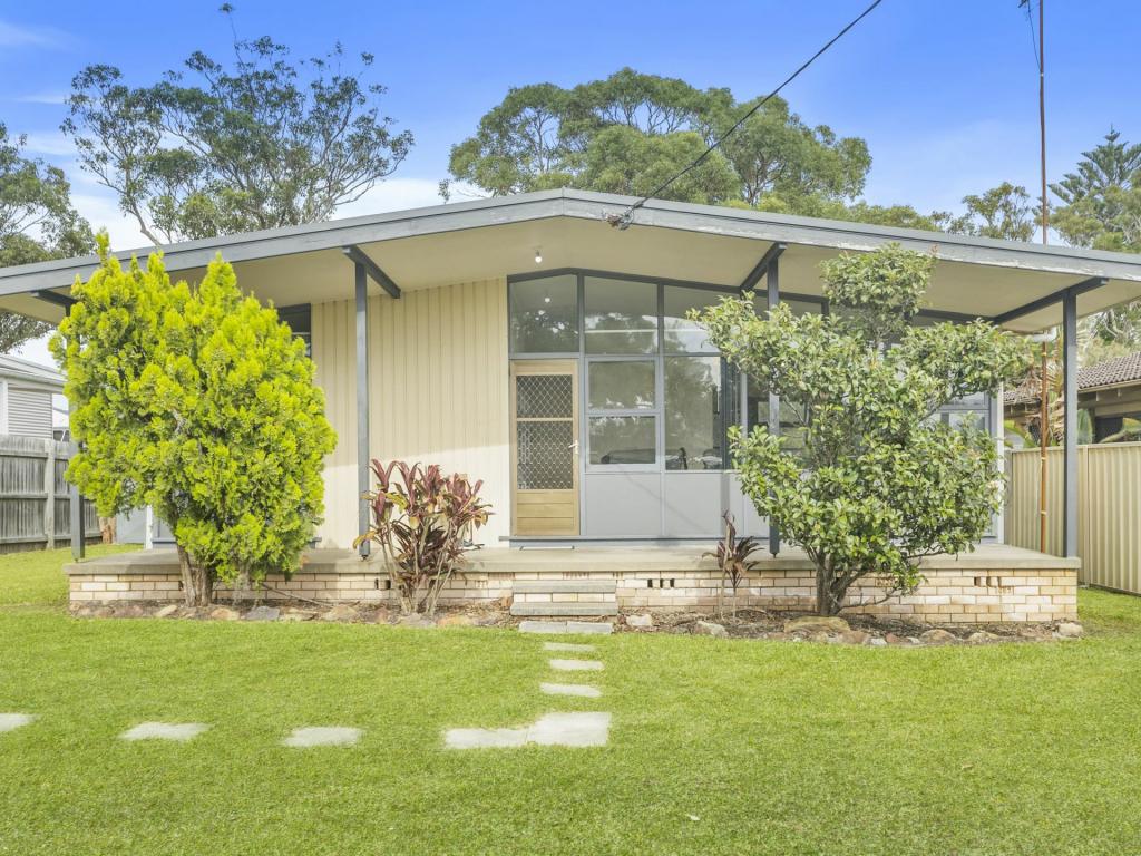 11 Cunningham Rd, Killarney Vale, NSW 2261