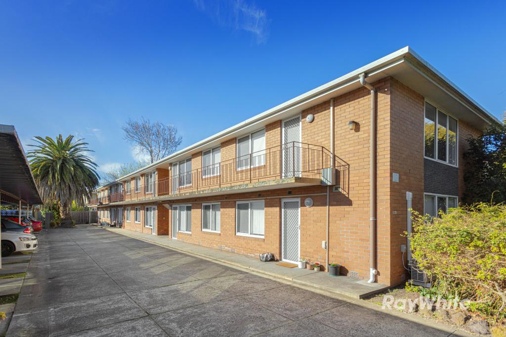 3/4 Walnut St, Carnegie, VIC 3163