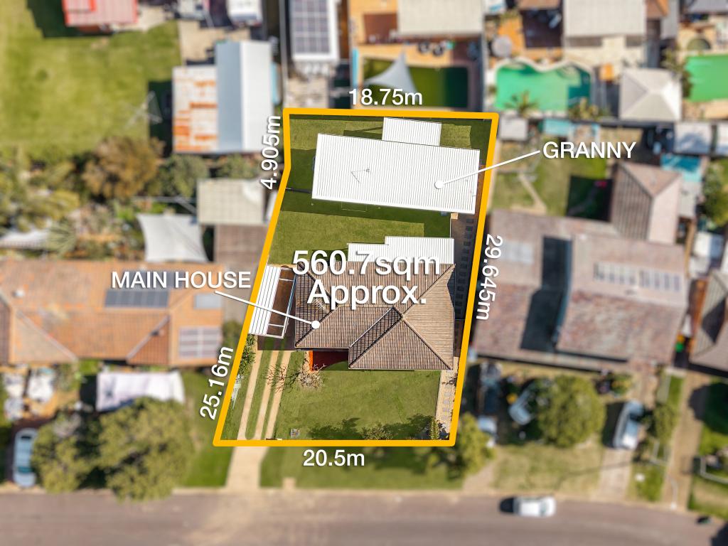 11 & 11a Chaperon Cres, Minto, NSW 2566