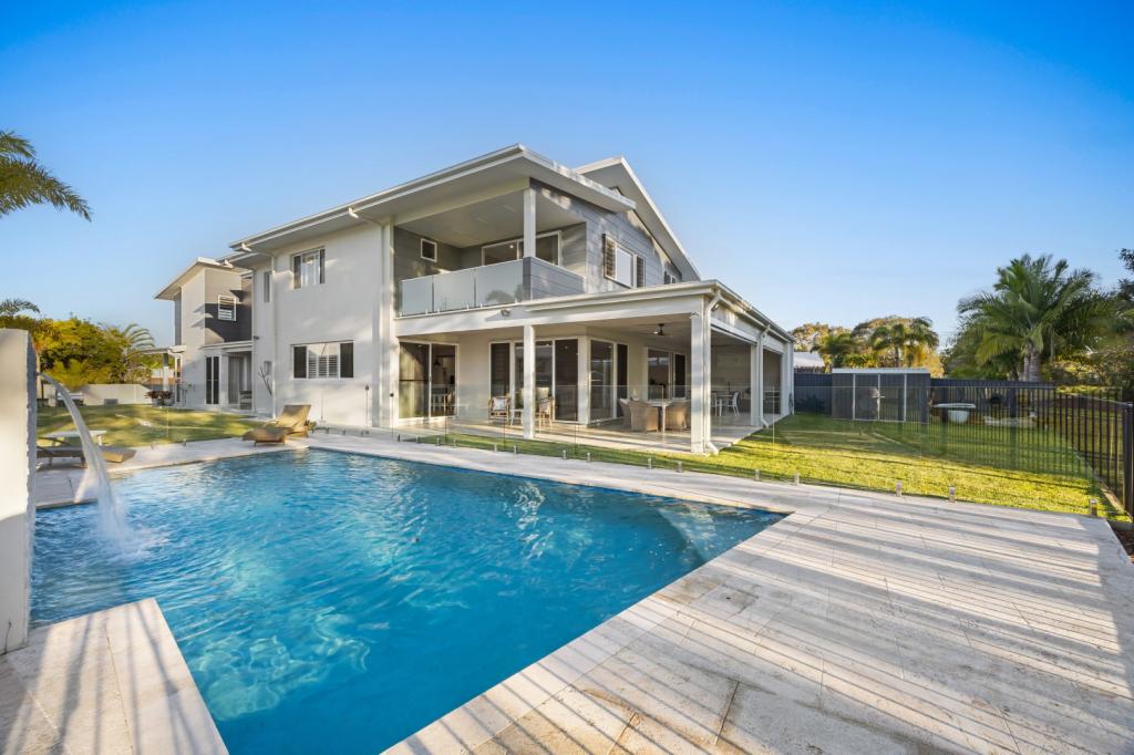 7 Webb Ellis Ct, Pelican Waters, QLD 4551