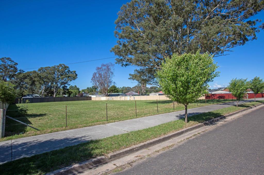 9 Goulburn St, Marulan, NSW 2579