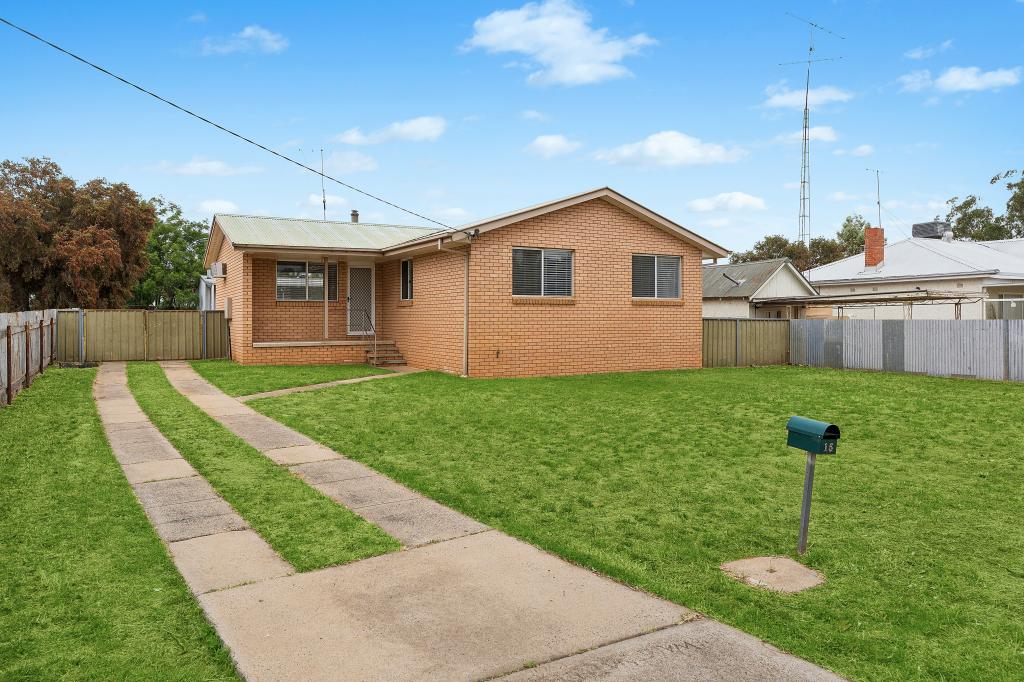 15 Chantilly St, Narrandera, NSW 2700