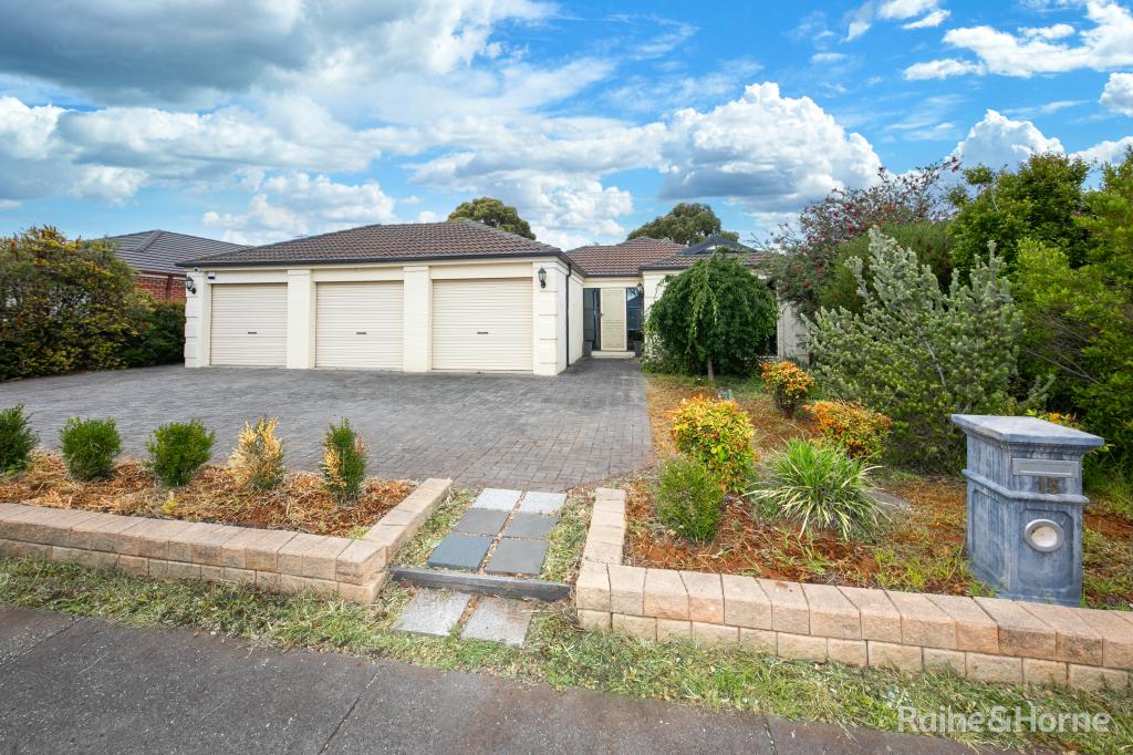 15 Orchardview Gr, Sunbury, VIC 3429