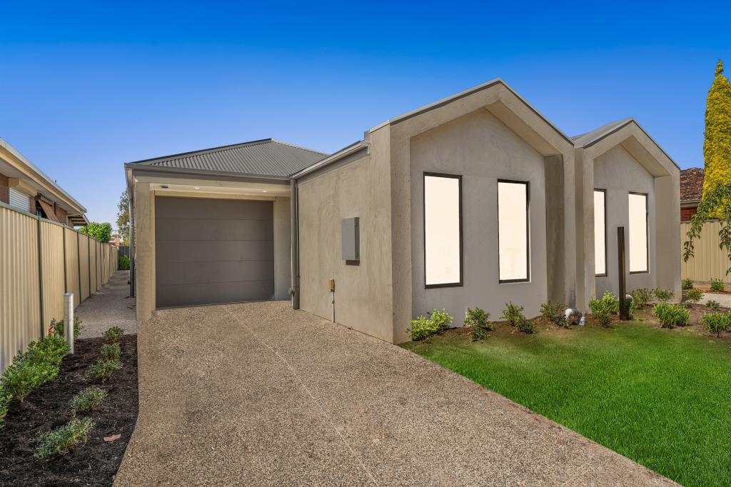 61a Andrew Rd, St Albans, VIC 3021