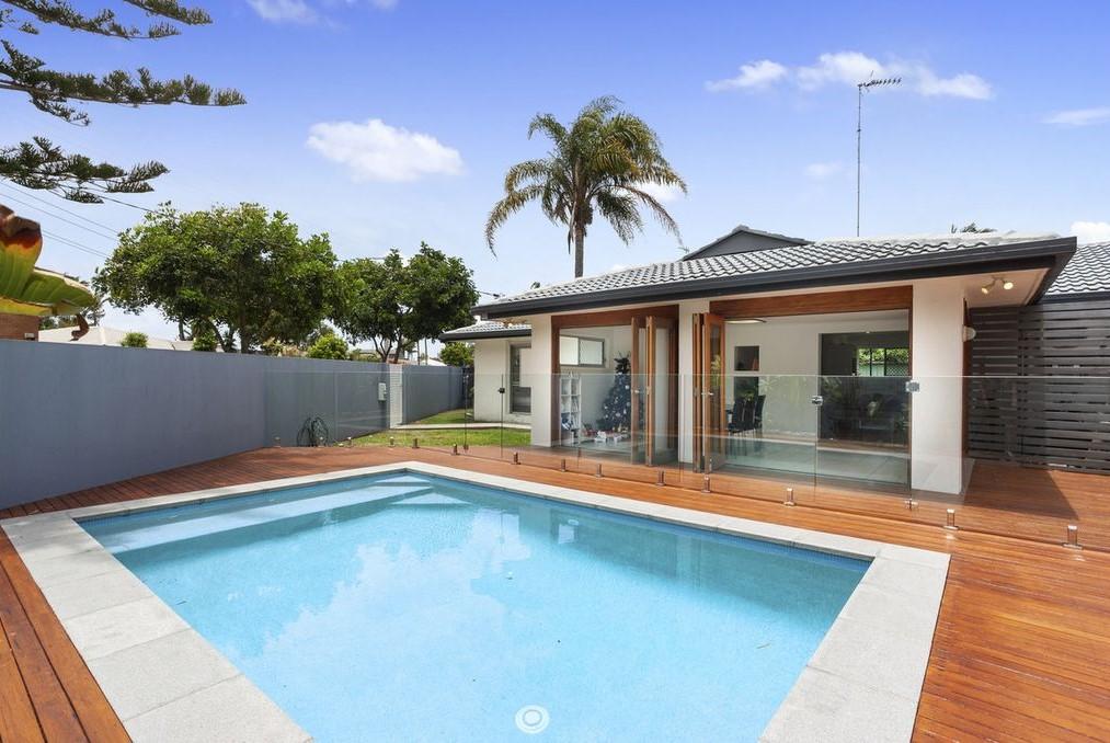 70 Bardon Ave, Miami, QLD 4220