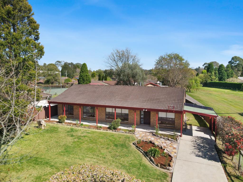 132 Old South Rd, Bowral, NSW 2576