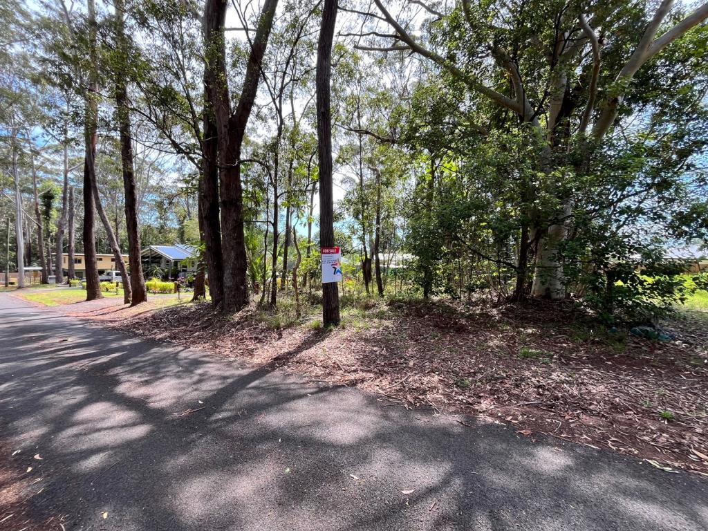 28 Meadstone St, Russell Island, QLD 4184