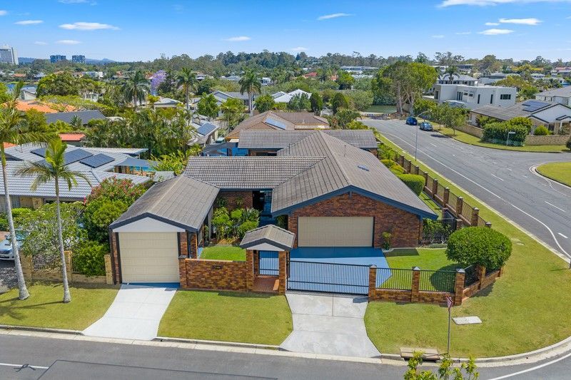 1 Kilbreck St, Benowa, QLD 4217