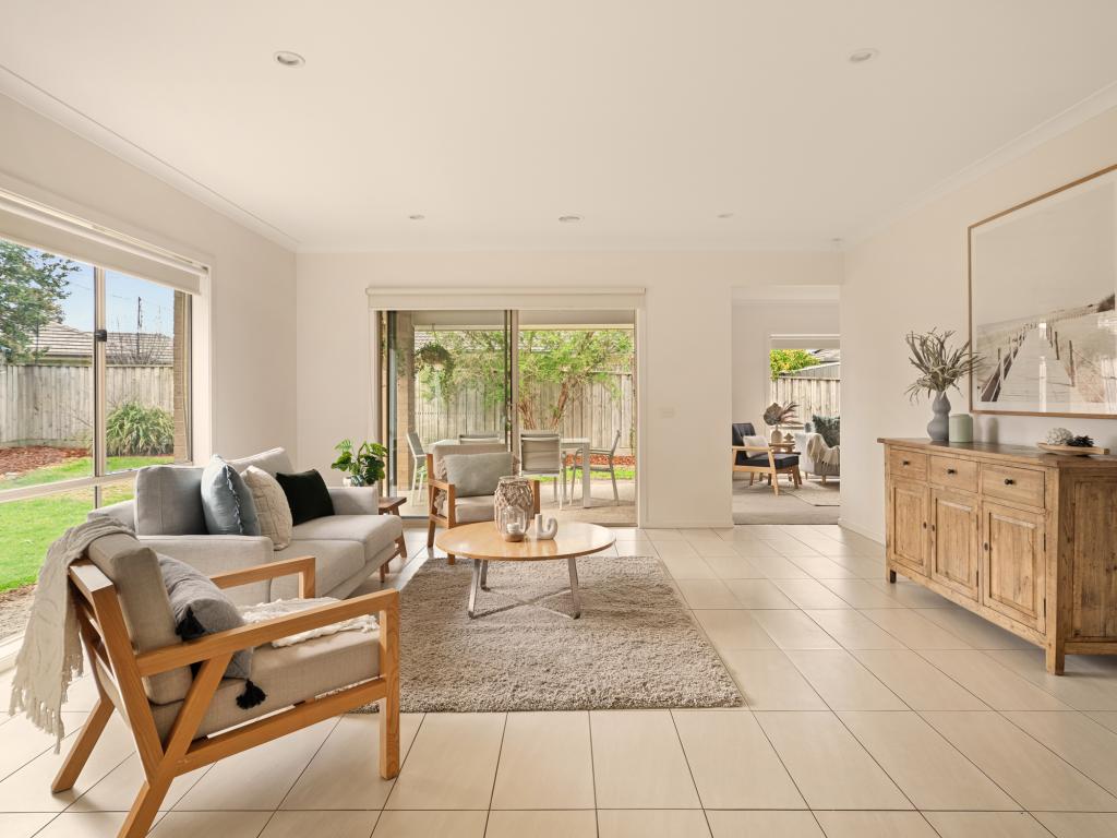 6 Normanby Ch, Sandhurst, VIC 3977