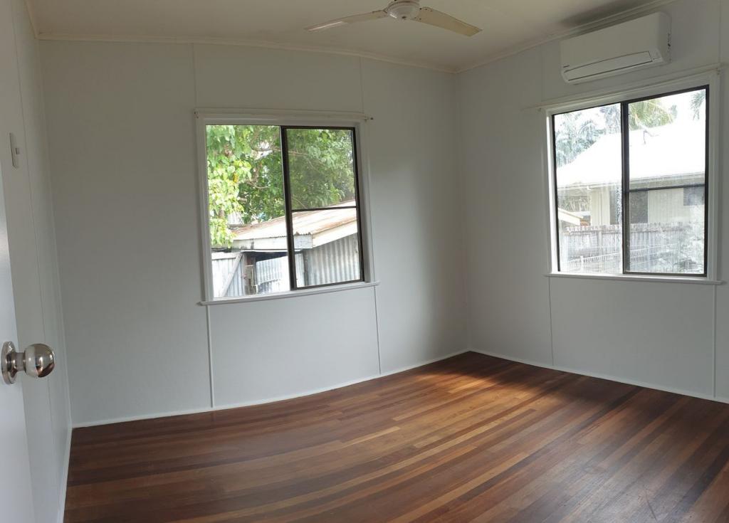 2/10 Fuljames St, Proserpine, QLD 4800