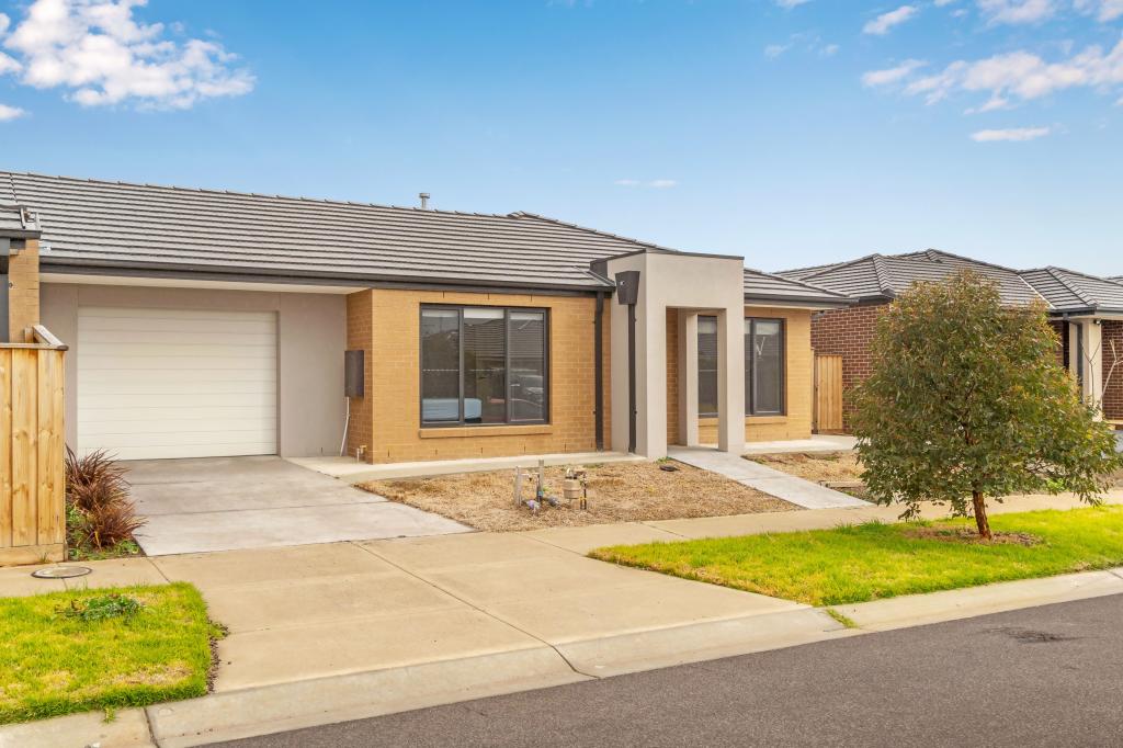 44 Amaretto Cct, Manor Lakes, VIC 3024