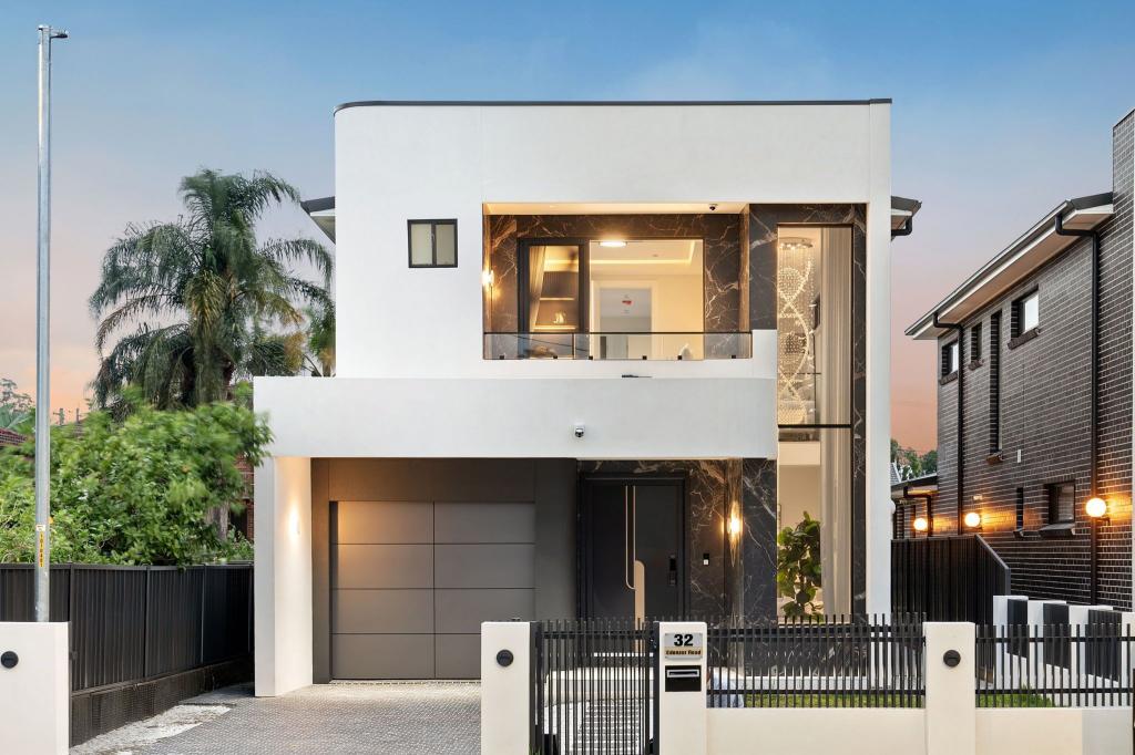 32 Edensor Rd, Cabramatta West, NSW 2166