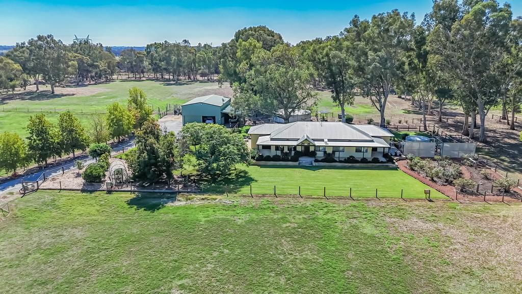 29 Malek Dr, Mardella, WA 6125