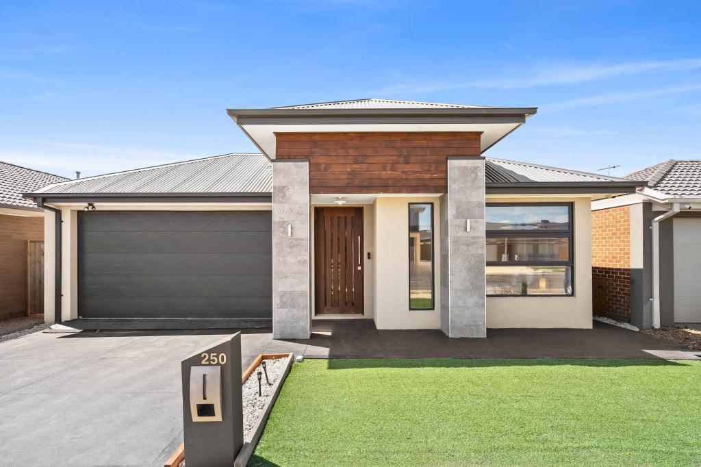 250 O'HALLORANS RD, LARA, VIC 3212