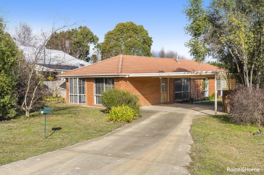 52 Honeysuckle Lane, Woodend, VIC 3442