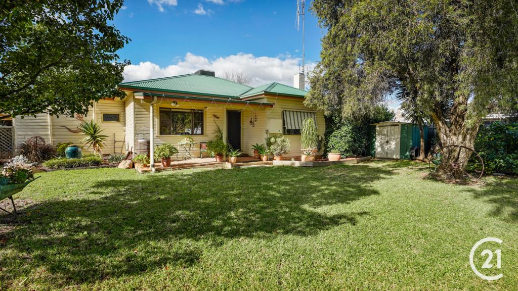 1 Little Queen St, Forbes, NSW 2871