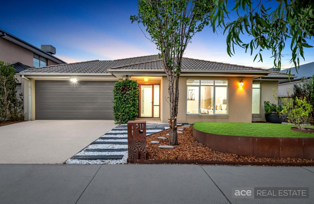 311 Saltwater Prom, Point Cook, VIC 3030