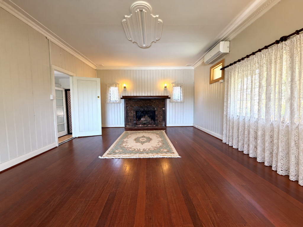 25 Hillside Cres, Gooseberry Hill, WA 6076