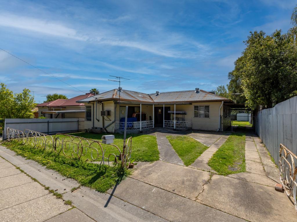 892 Padman Dr, West Albury, NSW 2640