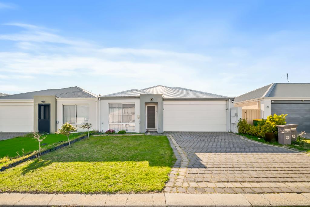 25A BADDESLEY WAY, CANNING VALE, WA 6155