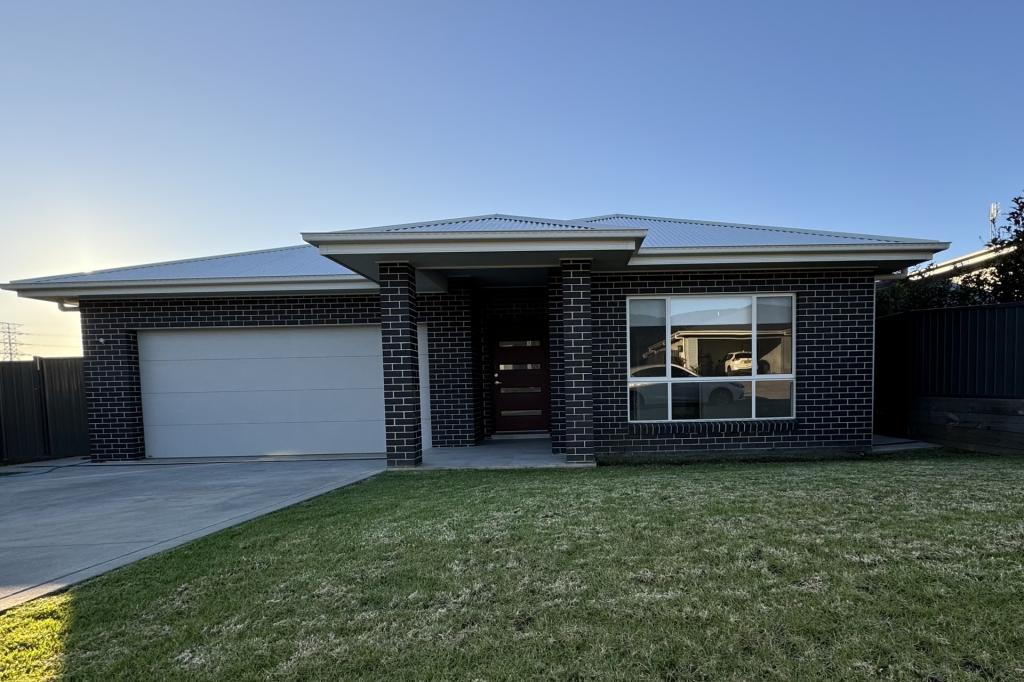 14 Gully Gum St, Horsley, NSW 2530